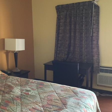 Skyland Inn - Bristol Hilander Park Esterno foto
