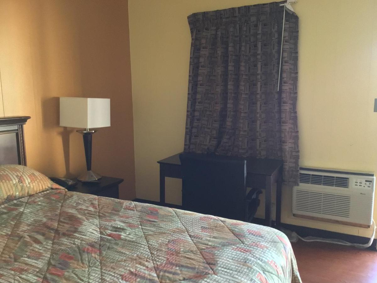 Skyland Inn - Bristol Hilander Park Esterno foto