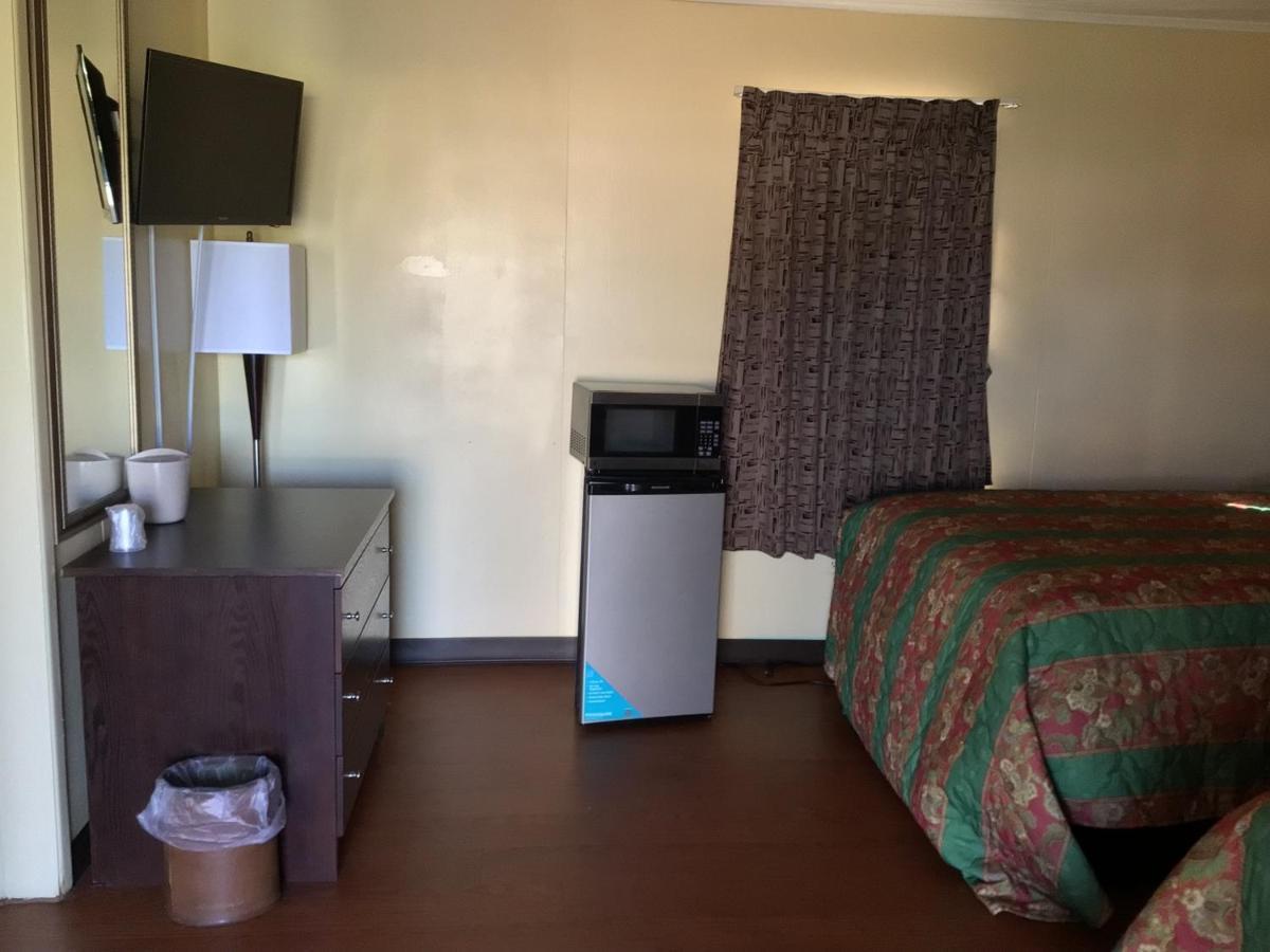 Skyland Inn - Bristol Hilander Park Esterno foto