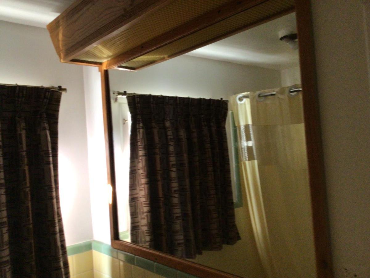 Skyland Inn - Bristol Hilander Park Esterno foto